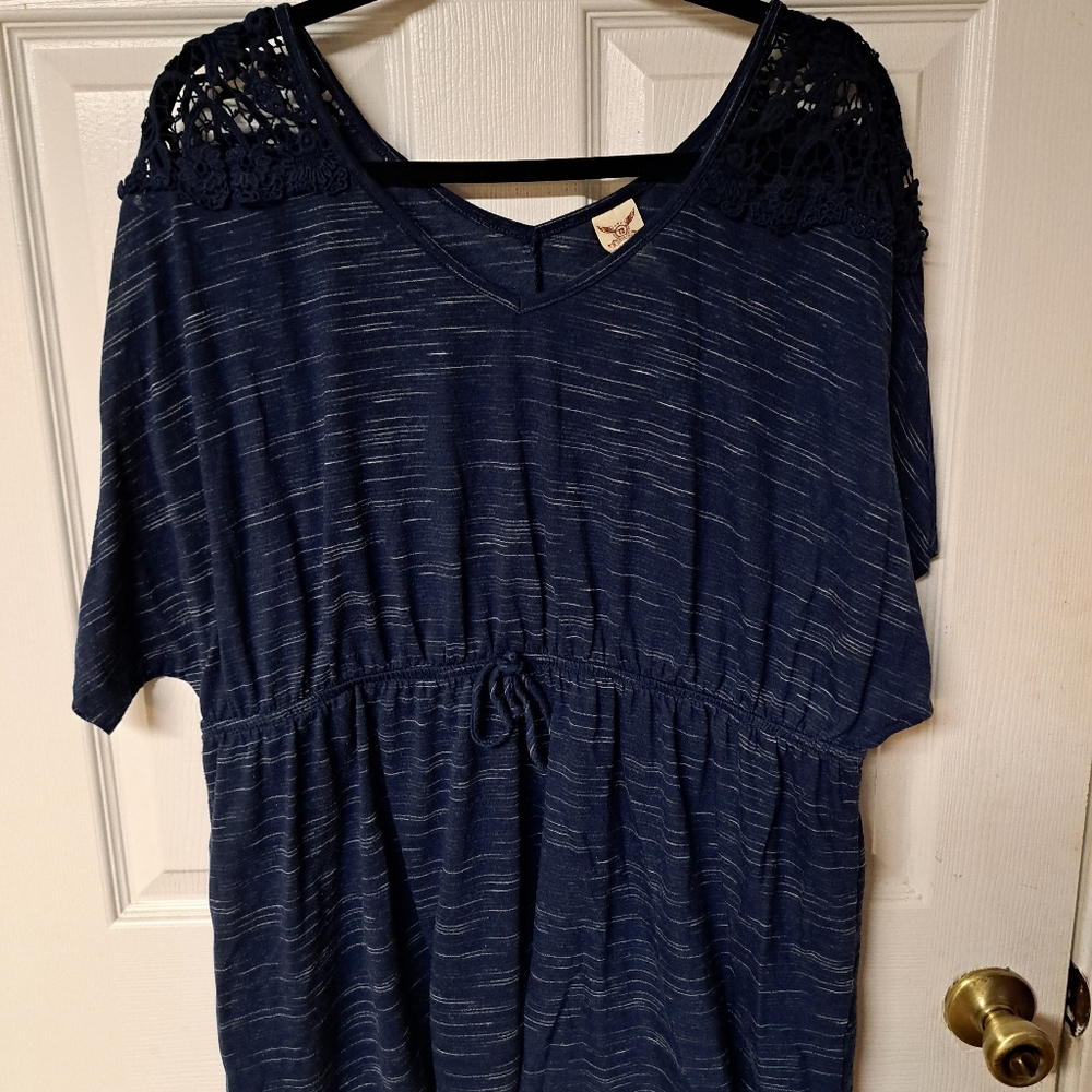 Womens navy blue top 22/24 (3x)